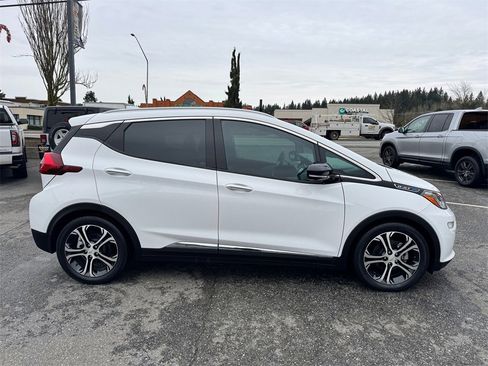 Used 2019 Chevrolet Bolt Premier w/ Infotainment Package image 8
