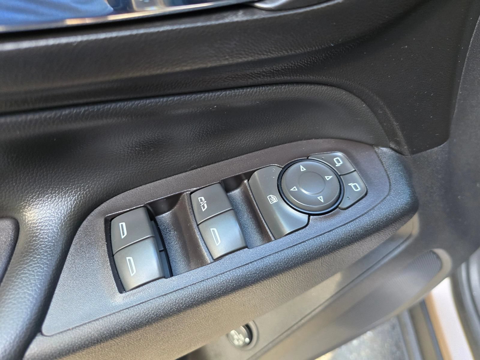 Used 2018 Chevrolet Equinox LT AWD/4WD image 21
