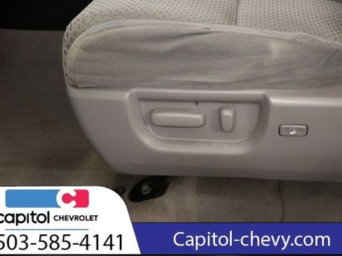 Used 2010 Toyota Tundra 4x4 Double Cab image 13