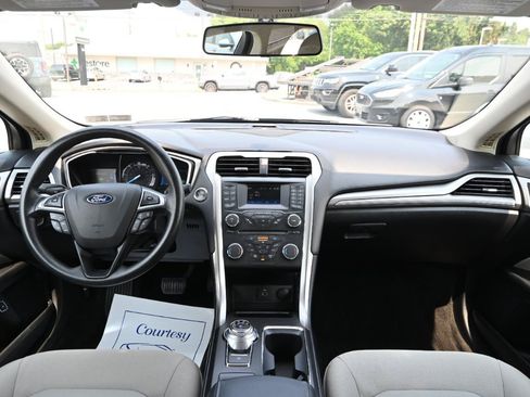 Used 2018 Ford Fusion S FWD image 2