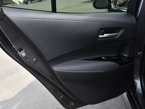 Used 2024 Toyota Corolla SE w/ SE Package image 37