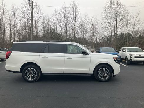 New 2026 Ford Expedition Max Active image 4