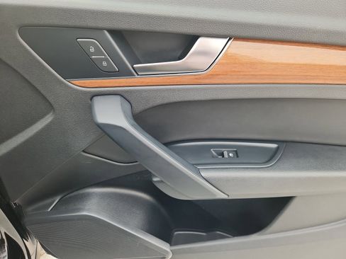 Used 2021 Audi Q5 2.0T Premium image 14