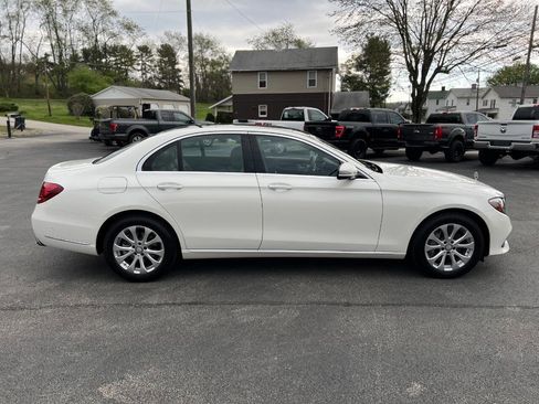 Used 2017 Mercedes-Benz E 300 4MATIC image 4