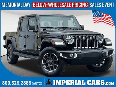 Used 2022 Jeep Gladiator Overland w/ Popular Equipment Package