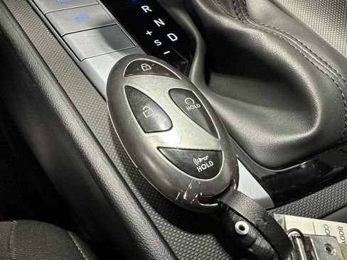 Certified 2024 Hyundai Elantra SEL FWD image 26