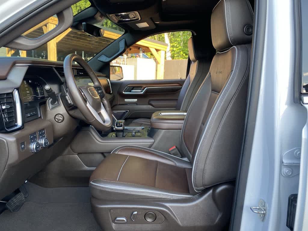 Used 2022 GMC Sierra 1500 Denali w/ Denali Reserve Package AWD/4WD image 13