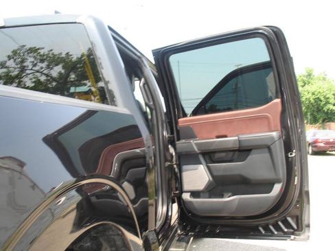 Used 2022 Ford F150 Lariat AWD/4WD image 17