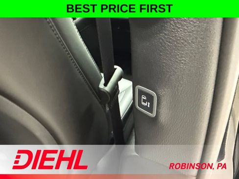 New 2027 Chrysler Pacifica Select w/ Family Tech Group FWD image 15