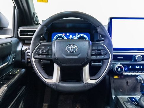 Certified 2026 Toyota 4Runner Limited AWD/4WD image 17