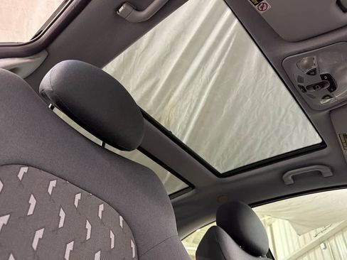 Used 2002 Mercedes-Benz C 230 Coupe image 17