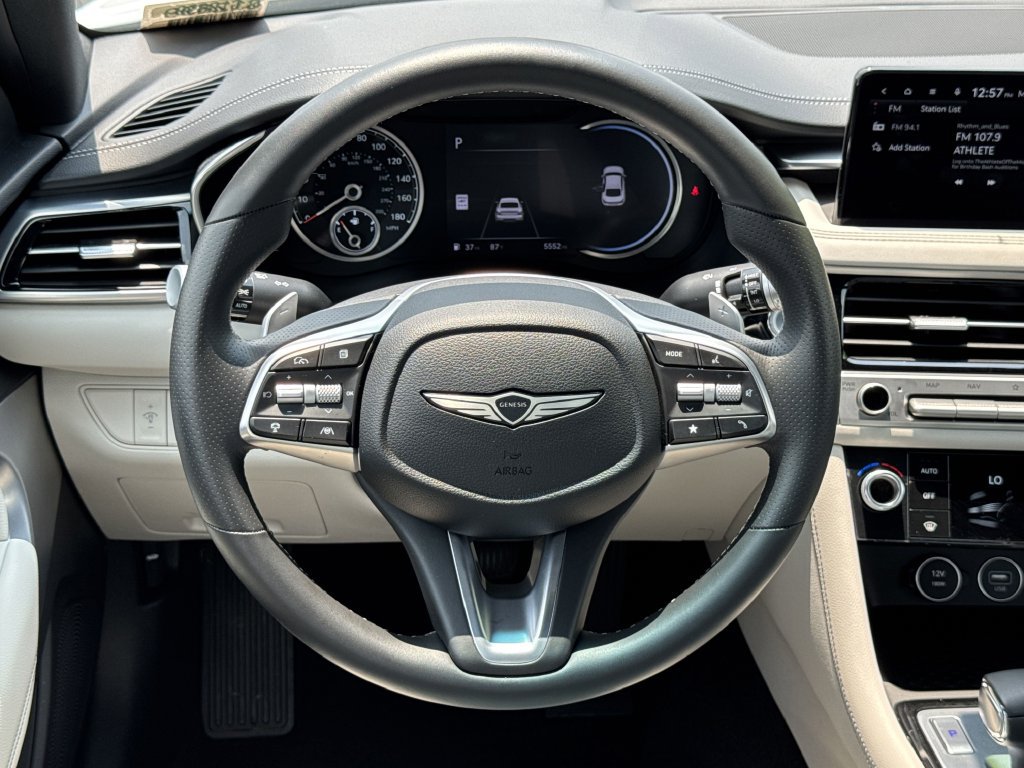 Used 2025 Genesis G70 2.5T RWD image 24