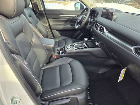 New 2025 MAZDA CX-5 AWD 2.5 S w/ Select Package image 4