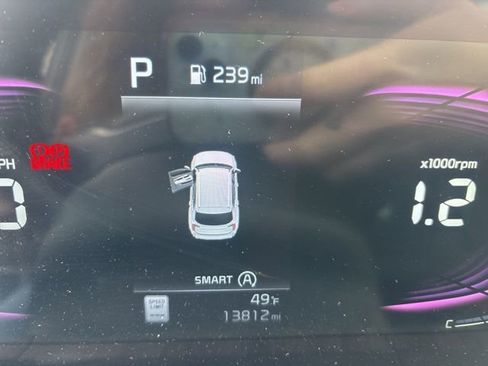 Used 2025 Kia Telluride EX image 14