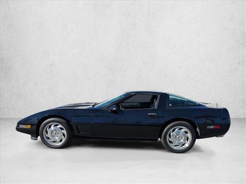 Used 1995 Chevrolet Corvette Coupe image 8