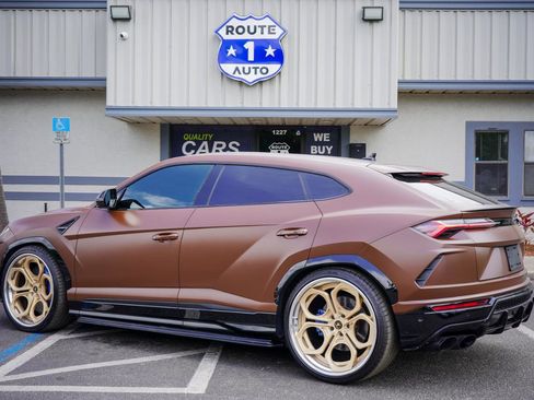Used 2019 Lamborghini Urus S AWD/4WD image 3