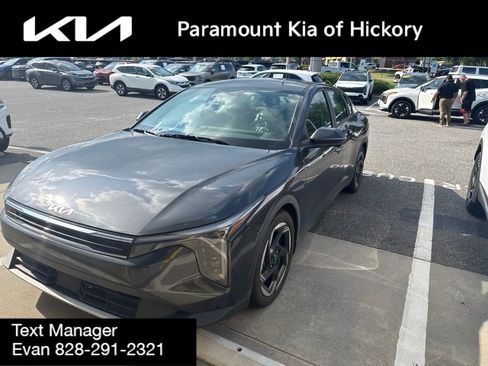 Used 2025 Kia K4 EX FWD image 2