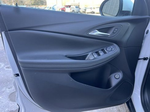 Used 2024 Buick Encore GX Preferred image 19