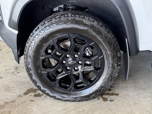 Used 2026 Chevrolet Colorado Trail Boss image 17