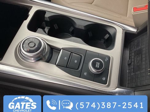 Used 2023 Ford Explorer Limited image 37