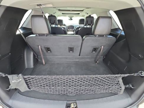Used 2018 Chevrolet Traverse LT FWD image 13