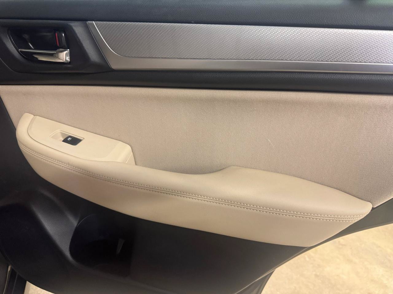 Used 2019 Subaru Outback 2.5i Premium AWD/4WD image 26