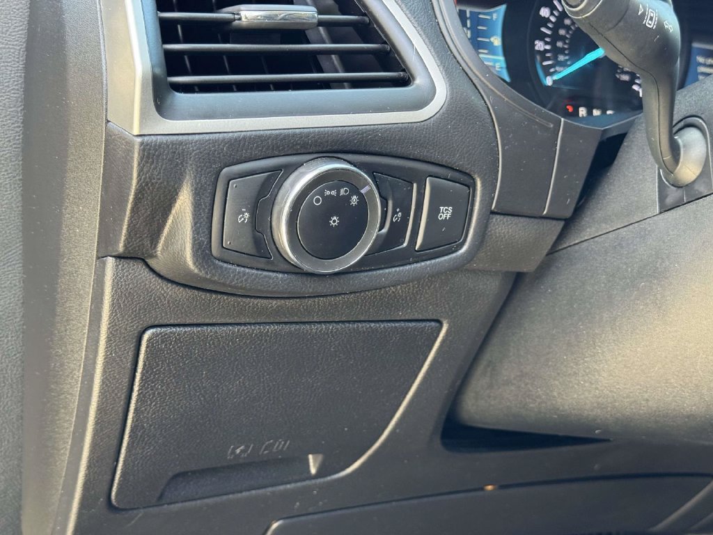 Used 2024 Ford Edge SEL AWD/4WD image 10