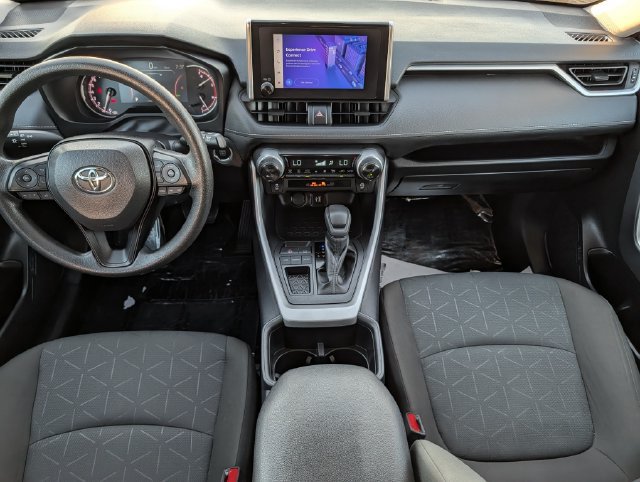 Used 2025 Toyota RAV4 XLE FWD image 10