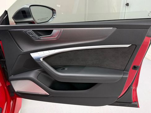 Used 2021 Audi RS 7 Prestige image 27