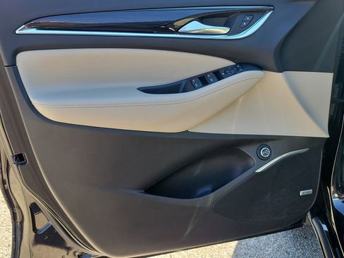 Used 2021 Buick Enclave Essence w/ Sport Touring Edition image 21