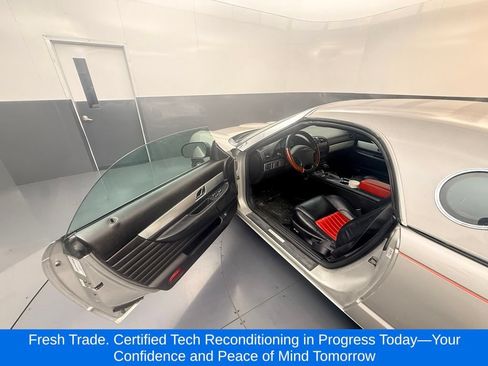 Used 2004 Ford Thunderbird RWD image 7