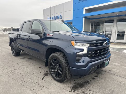 Certified 2022 Chevrolet Silverado 1500 RST image 2