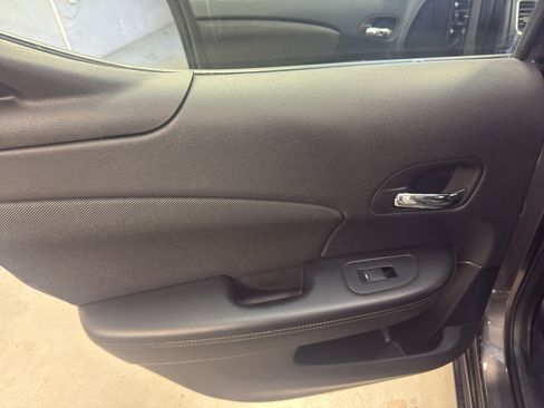 Used 2014 Dodge Avenger SE w/ Blacktop Package FWD image 27