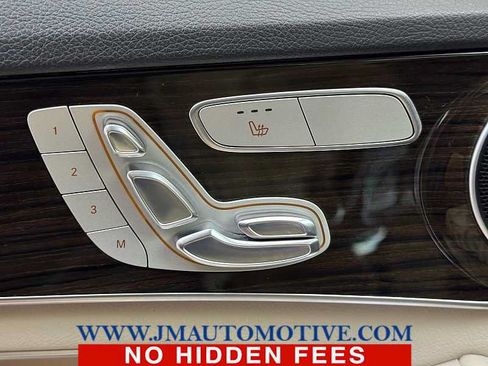 Used 2017 Mercedes-Benz C 300 4MATIC Sedan image 40