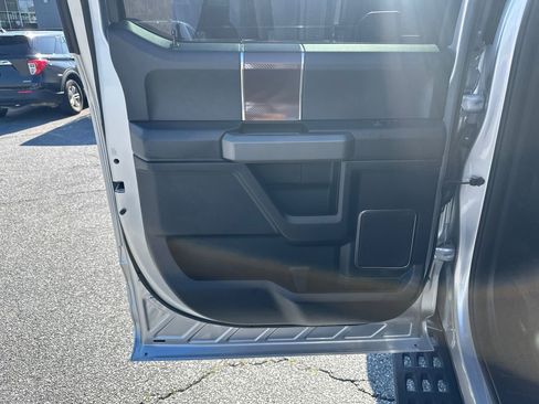 Used 2017 Ford F150 Raptor w/ Equipment Group 802A Luxury AWD/4WD image 21