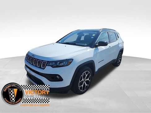 Certified 2025 Jeep Compass Limited image 17