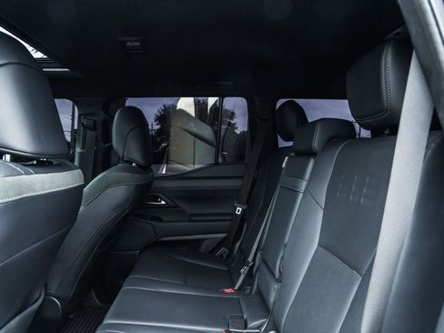 Used 2024 Lexus GX 550 image 22