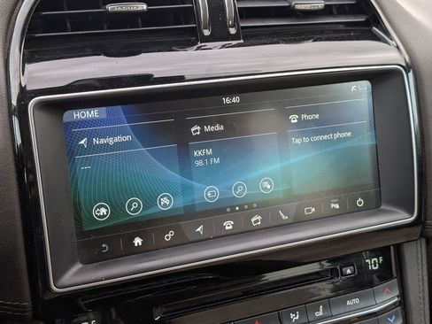 Used 2020 Jaguar F-PACE Prestige AWD/4WD image 15