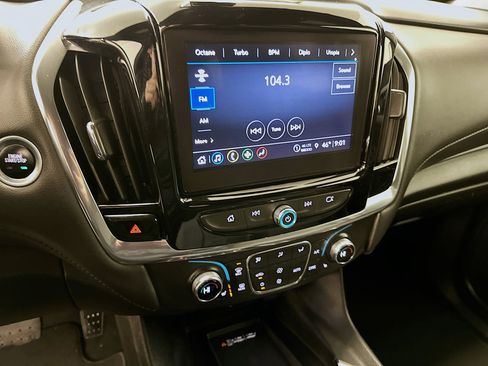 Used 2023 Chevrolet Traverse LT AWD/4WD image 26