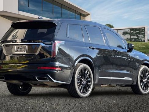 Used 2020 Cadillac XT6 Sport image 3