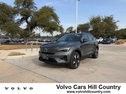 New 2026 Volvo EX40 Plus w/ Protection Package Premier