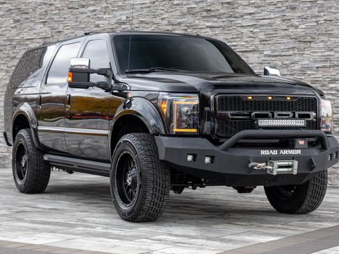 Used 2016 Ford F250 King Ranch w/ King Ranch w/Chrome Package image 8