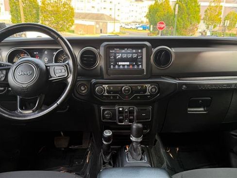 Used 2021 Jeep Wrangler Unlimited Sport AWD/4WD image 21