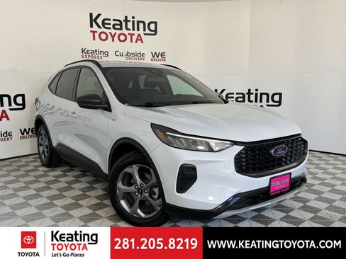 Used 2025 Ford Escape ST-Line FWD image 2