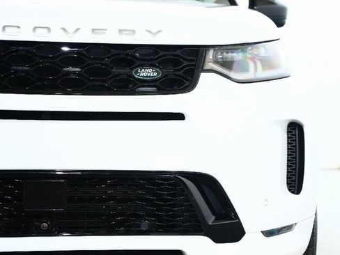 Used 2025 Land Rover Discovery Sport S image 43