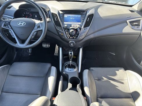 Used 2016 Hyundai Veloster Turbo image 8