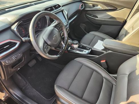 Used 2023 Chevrolet TrailBlazer RS w/ Convenience Package FWD image 8