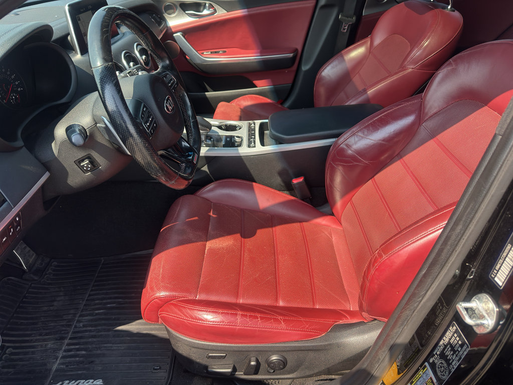 Used 2018 Kia Stinger GT2 AWD/4WD image 13