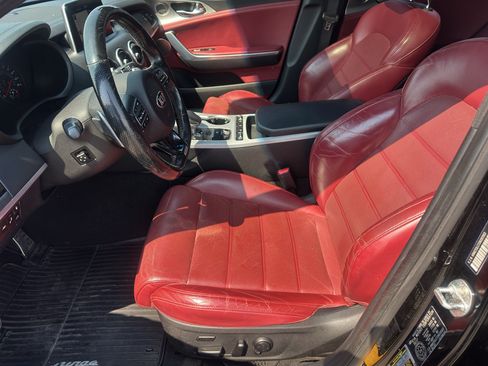 Used 2018 Kia Stinger GT2 AWD/4WD image 13