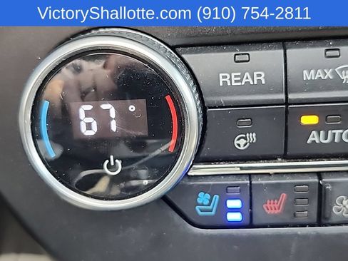 Used 2019 Ford Expedition Limited w/ Equipment Group 302A AWD/4WD image 8